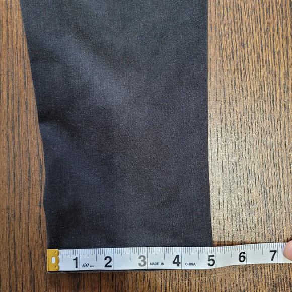 Seven7 Faded Black Distressed Legging Jeans Size Women's 12 - Picture 8 of 11